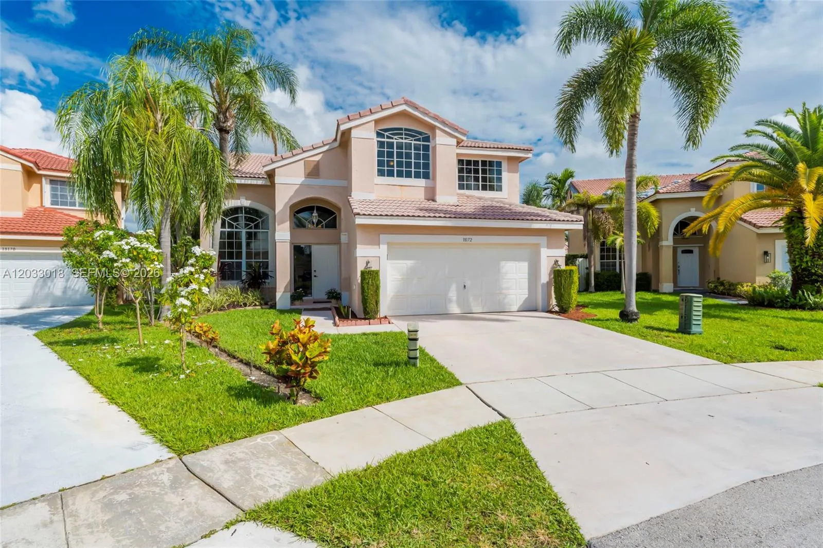 Foto de propiedad en 18172 SW 3rd Street, Pembroke Pines, FL 33029 Pembroke Pines con MLS# 