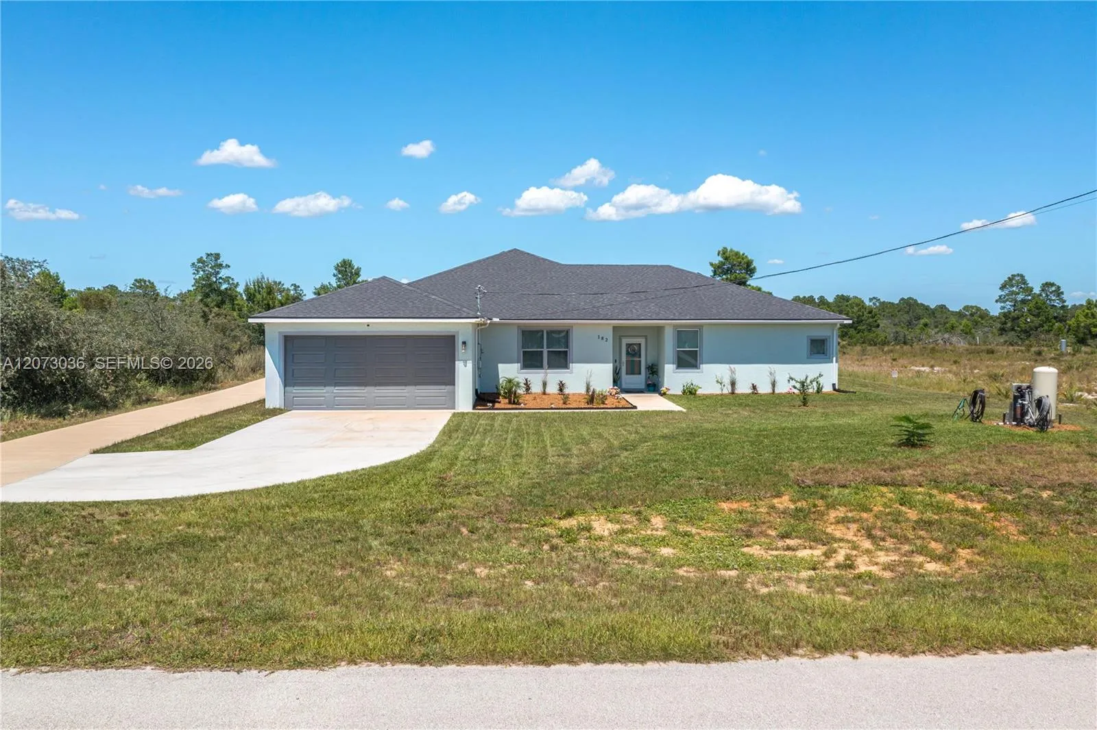 Foto de propiedad en 182 Woodstork Way, Frostproof, FL 33843 Frostproof con MLS# 
