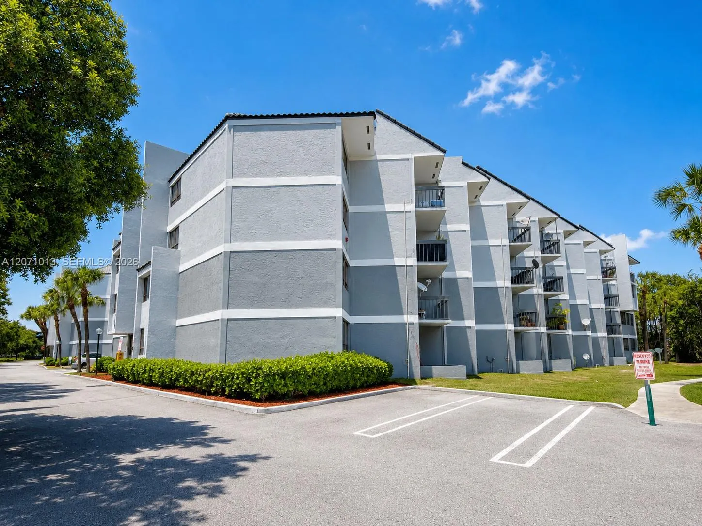 En Venta 1820 N Congress Avenue 305, West Palm Beach, FL 33401, West Palm Beach, FL 33401