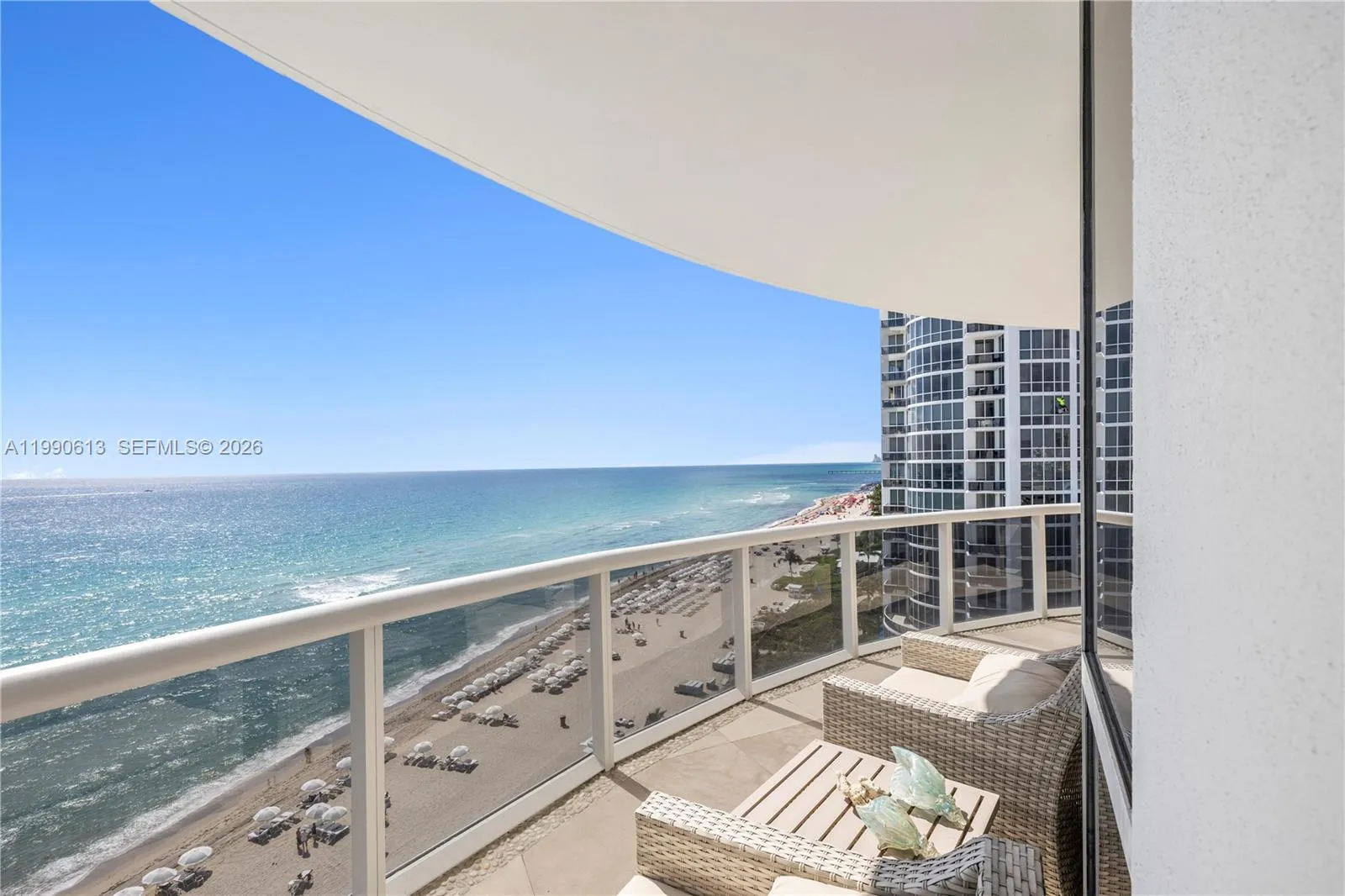 Foto de propiedad en 18201 Collins Avenue 1209, Sunny Isles Beach, FL 33160 Sunny Isles Beach con MLS# 