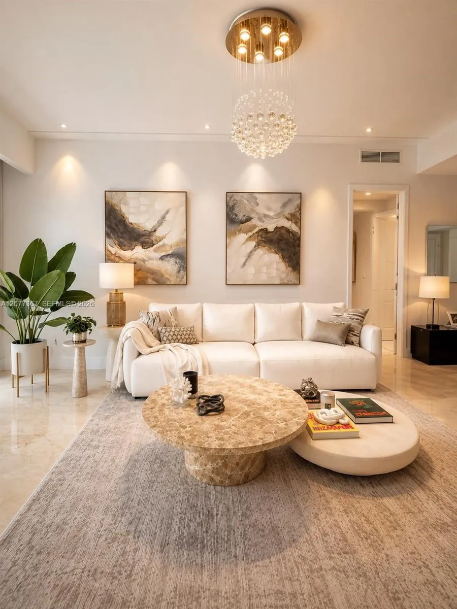 Foto de propiedad en 18201 Collins Avenue 1602, Sunny Isles Beach, FL 33160 Sunny Isles Beach con MLS# 