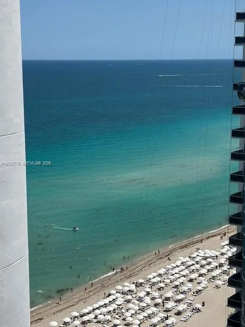 Foto de propiedad en 18201 Collins Avenue 3407, Sunny Isles Beach, FL 33160 Sunny Isles Beach con MLS# 
