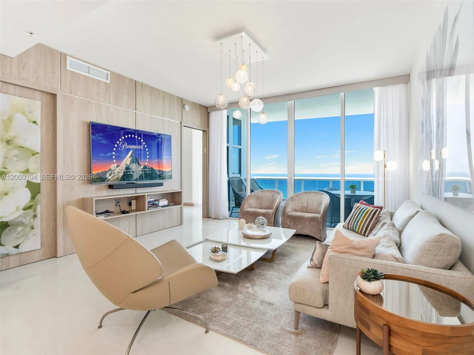 Foto de propiedad en 18201 Collins Avenue 4106, Sunny Isles Beach, FL 33160 Sunny Isles Beach con MLS# 
