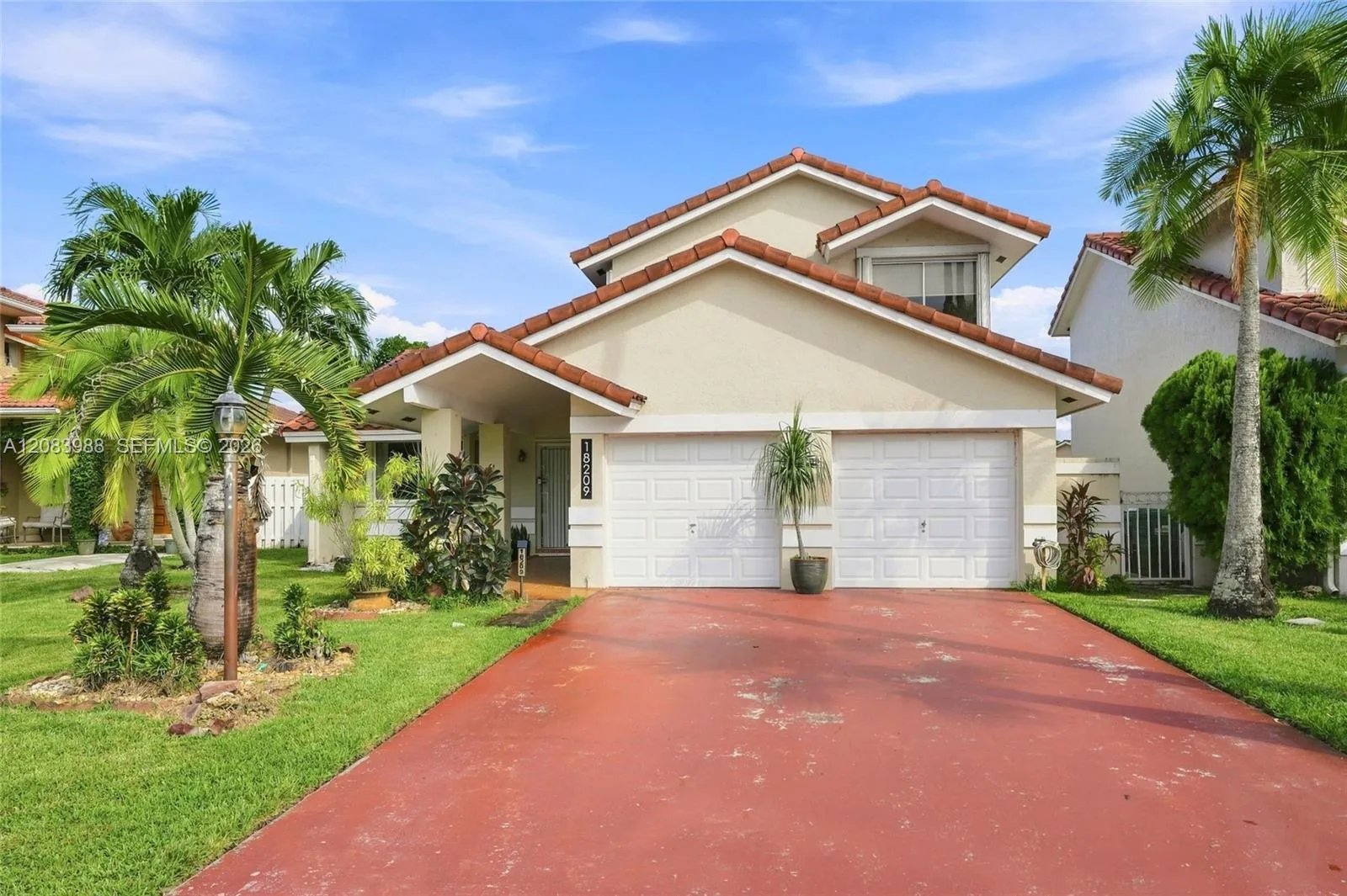 En Venta 18209 NW 61st Court, Hialeah, FL 33015, Hialeah, FL 33015