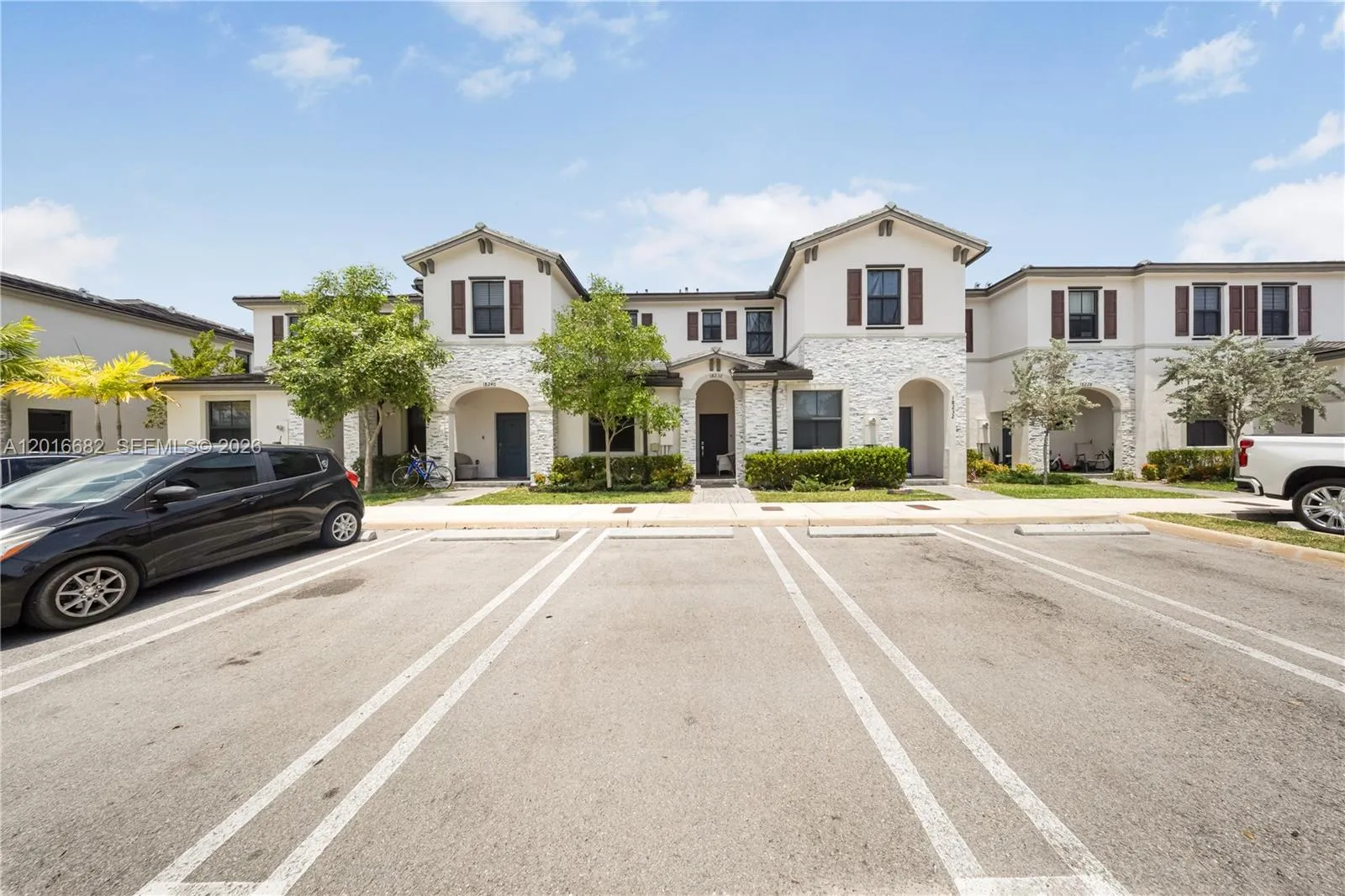 Vendido 18236 SW 148th Road, Miami, FL 33187, Miami, FL 33187