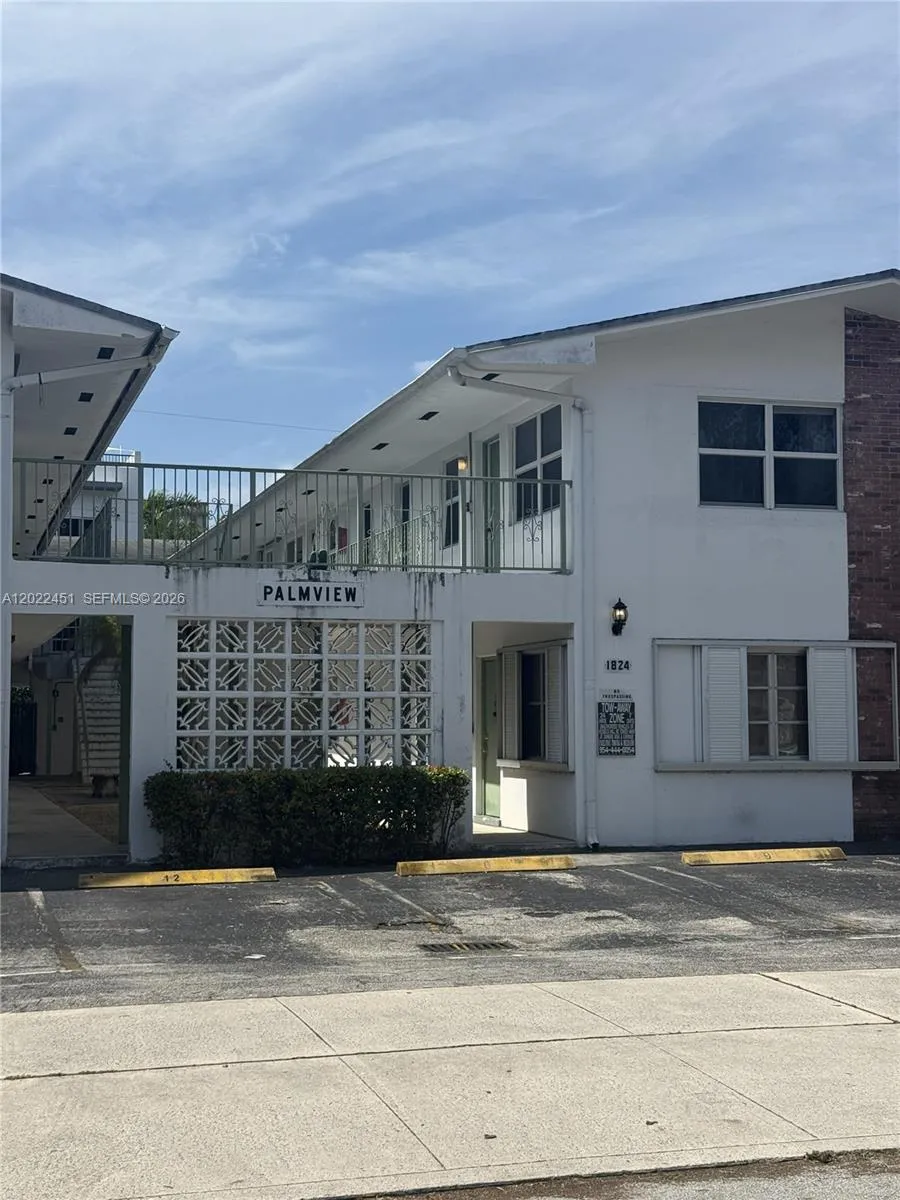 En Renta 1824 Monroe Street 7, Hollywood, FL 33020, Hollywood, FL 33020