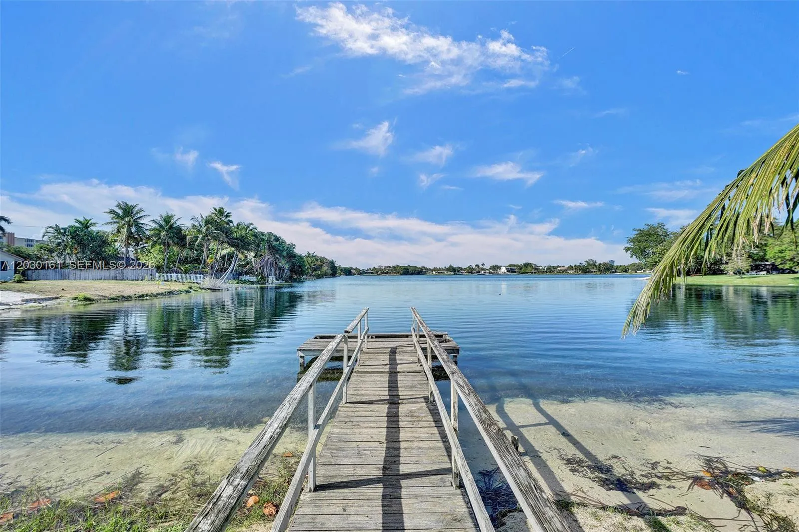 En Venta 1825 NE 187th Street, Miami, FL 33179, Miami, FL 33179