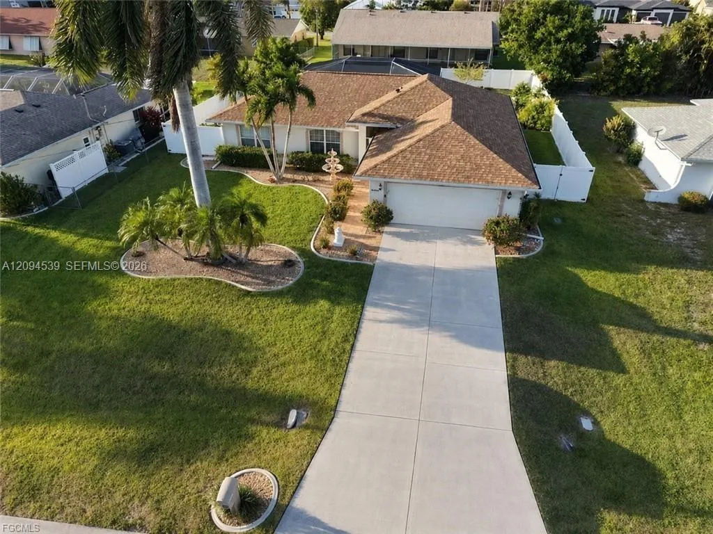 En Venta 1825 SE 12th Terrace, Cape Coral, FL 33990, Cape Coral, FL 33990