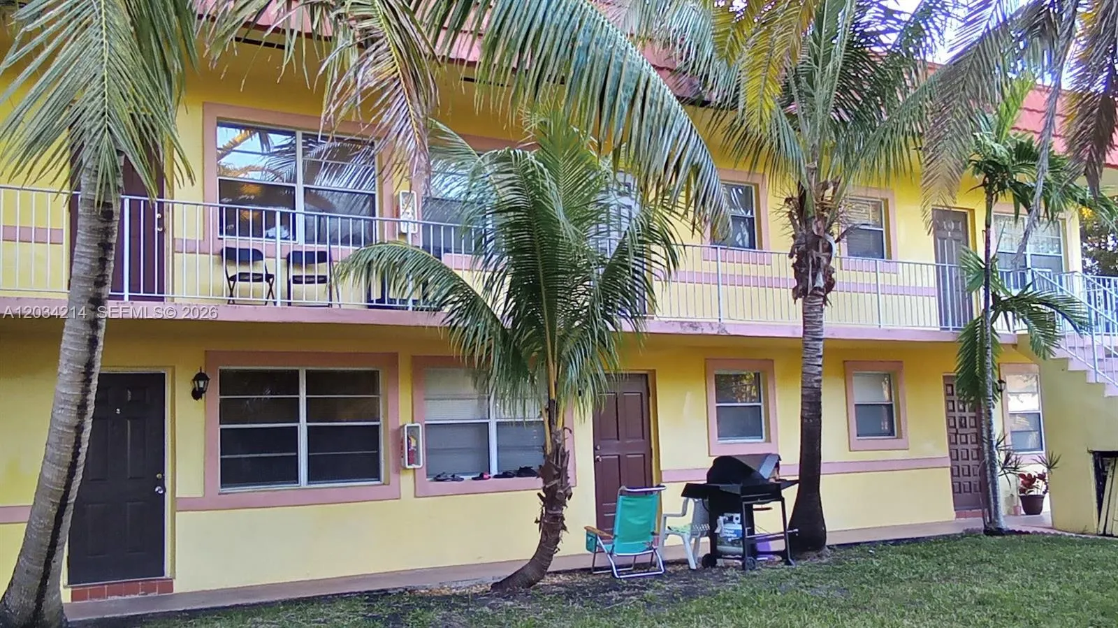 Foto de propiedad en 1826 Cleveland Street 2, Hollywood, FL 33020 Hollywood con MLS# 