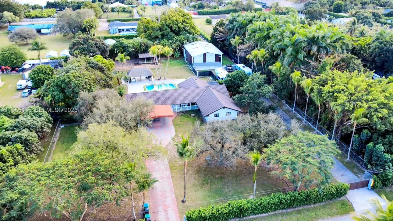 Vendido 18280 SW 202nd Street, Miami, FL 33187, Miami, FL 33187