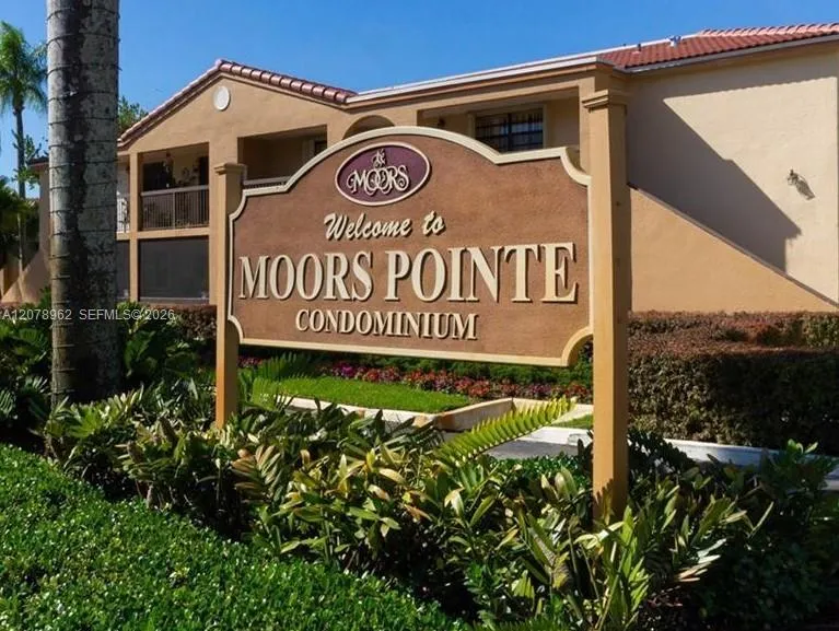 En Venta 18290 Mediterranean Boulevard 7-5, Hialeah, FL 33015, Hialeah, FL 33015