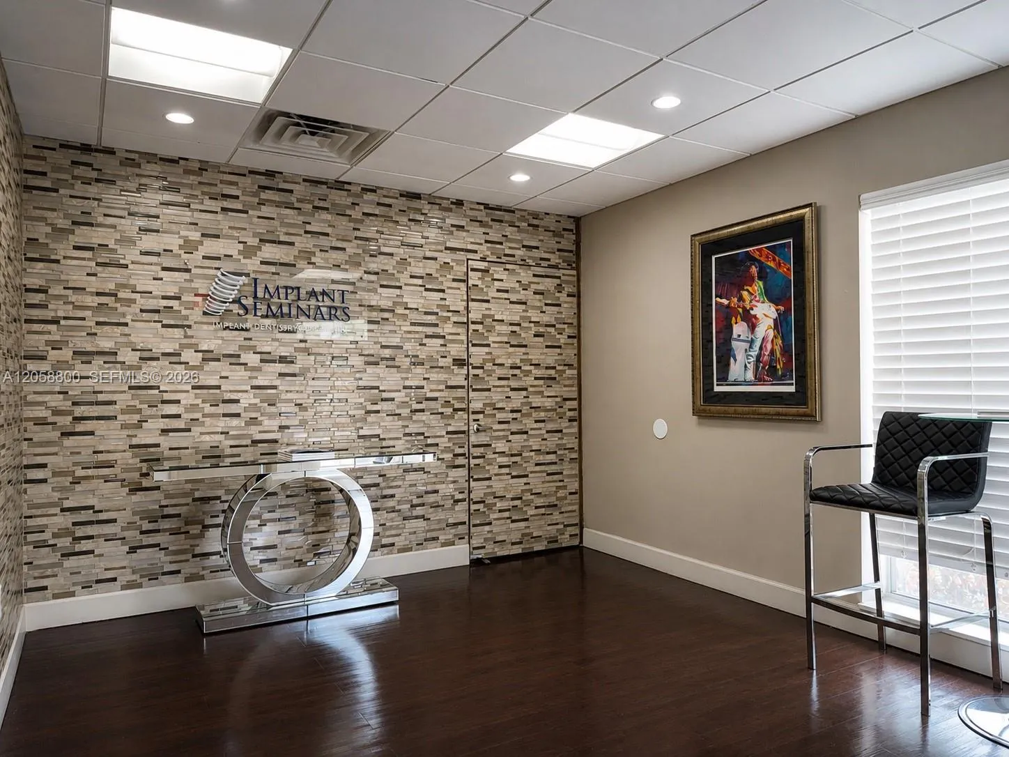 Foto de propiedad en 1830 NE 153rd Street, North Miami Beach, FL 33162 North Miami Beach con MLS# 