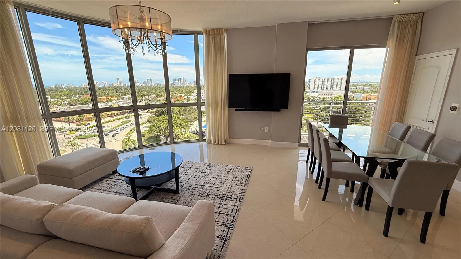 Foto de propiedad en 1830 Radius Drive 1114, Hollywood, FL 33020 Hollywood con MLS# 