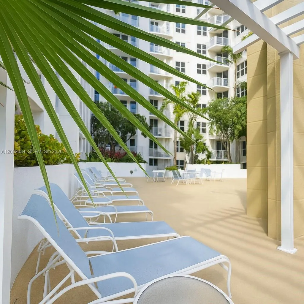 Foto de propiedad en 1830 Radius Drive 308, Hollywood, FL 33020 Hollywood con MLS#