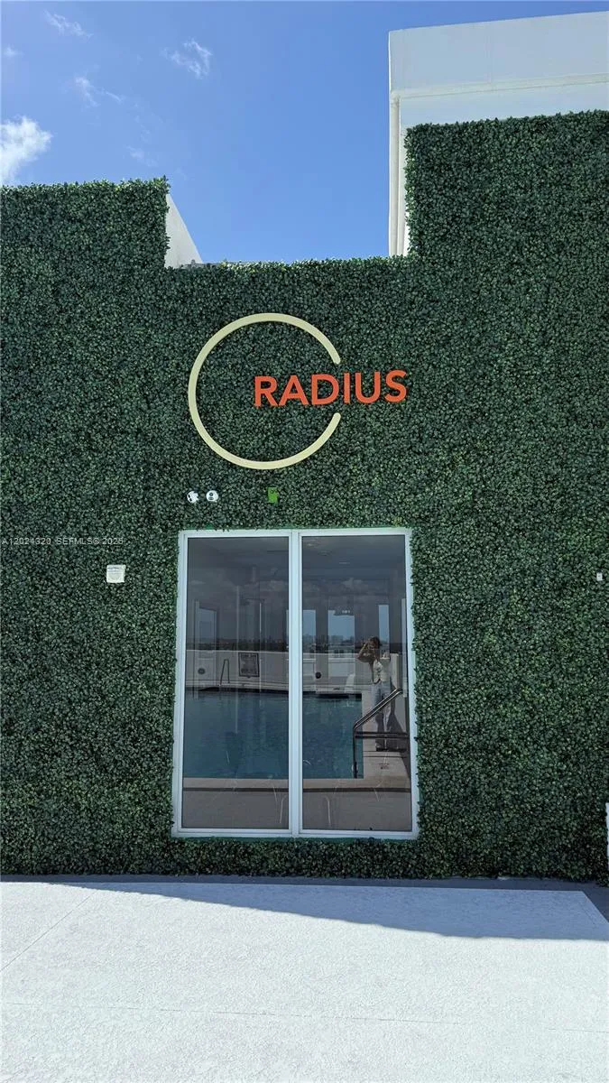 Foto de propiedad en 1830 Radius Drive 603, Hollywood, FL 33020 Hollywood con MLS#