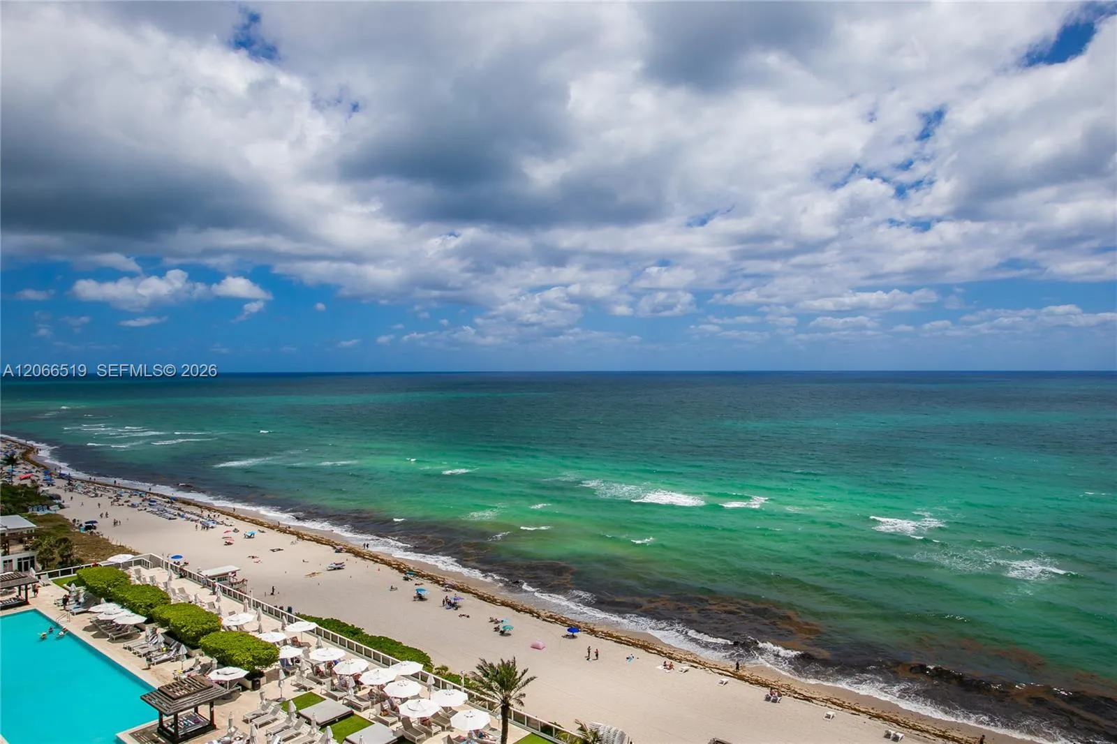 Foto de propiedad en 1830 S Ocean Drive 1711, Hallandale Beach, FL 33009 Hallandale Beach con MLS# 