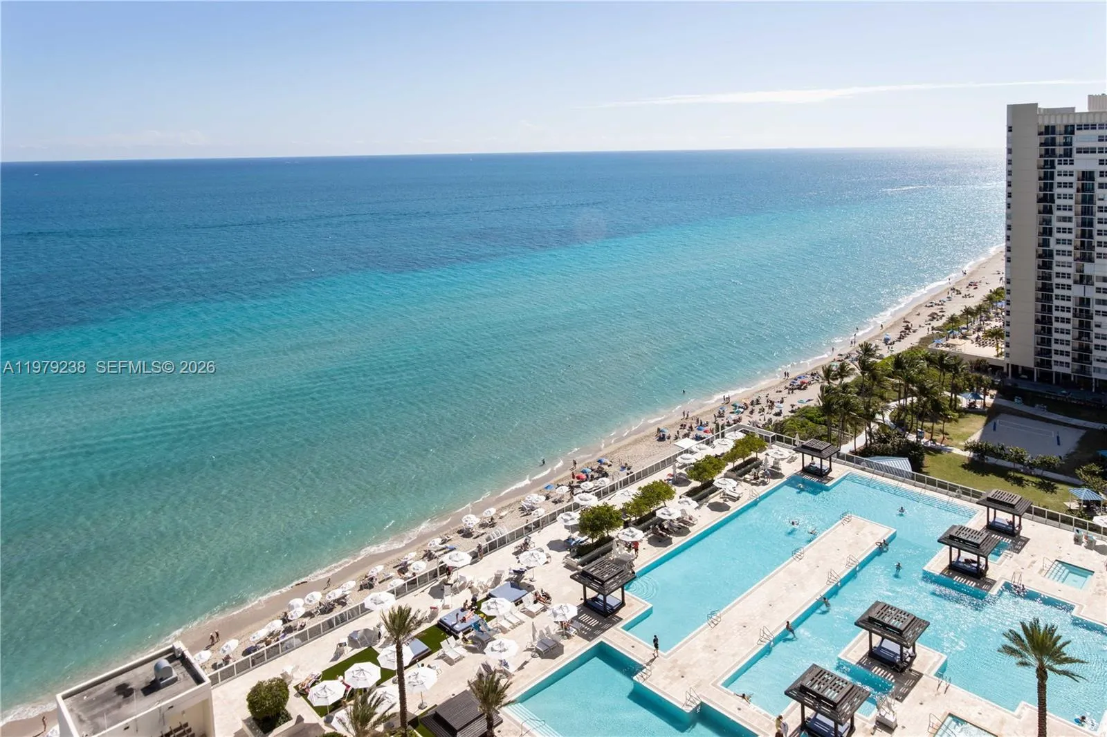 Foto de propiedad en 1830 S Ocean Drive 2105, Hallandale Beach, FL 33009 Hallandale Beach con MLS# 