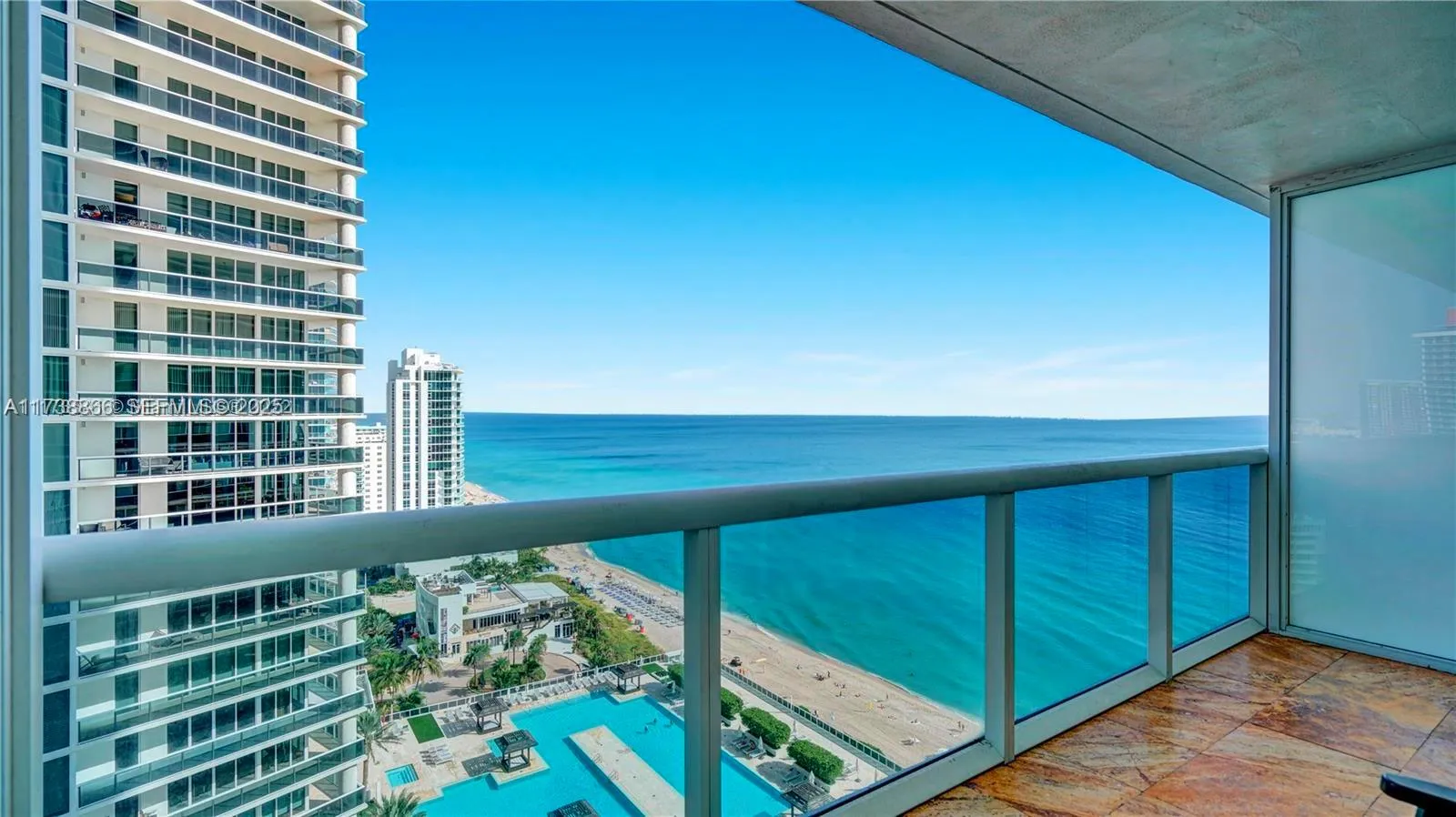 Foto de propiedad en 1830 S Ocean Drive 2209, Hallandale Beach, FL 33009 Hallandale Beach con MLS# 