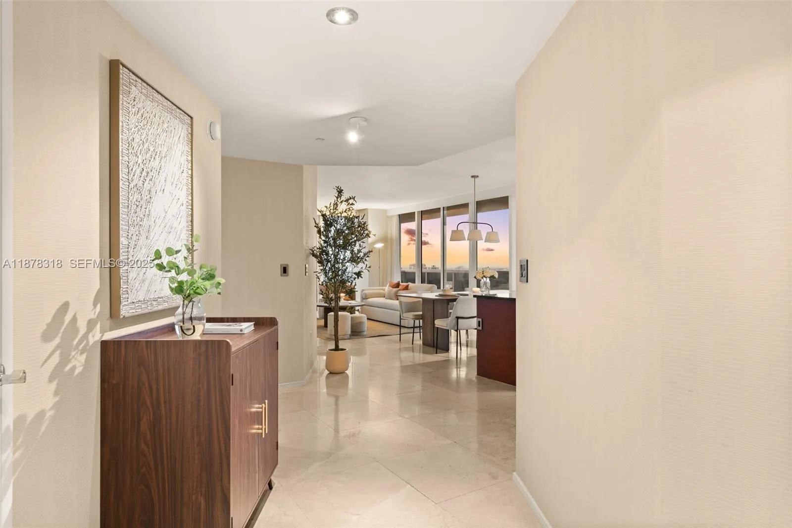 Foto de propiedad en 1830 S Ocean Drive 2306, Hallandale Beach, FL 33009 Hallandale Beach con MLS#