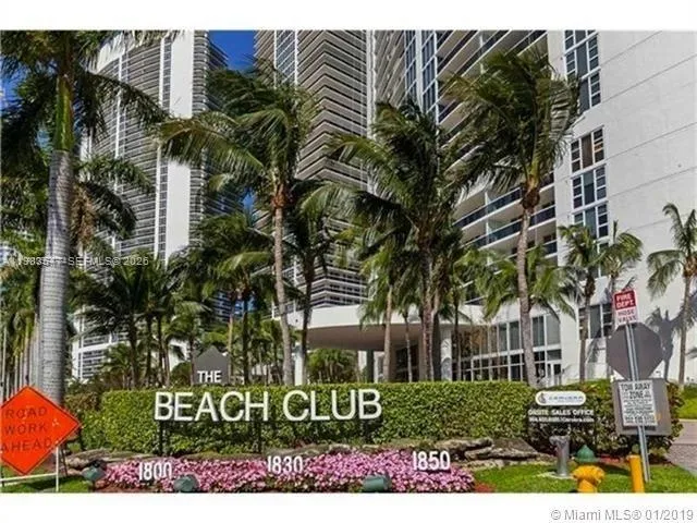 Alquilada 1830 S Ocean Drive 2503, Hallandale Beach, FL 33009, Hallandale Beach, FL 33009