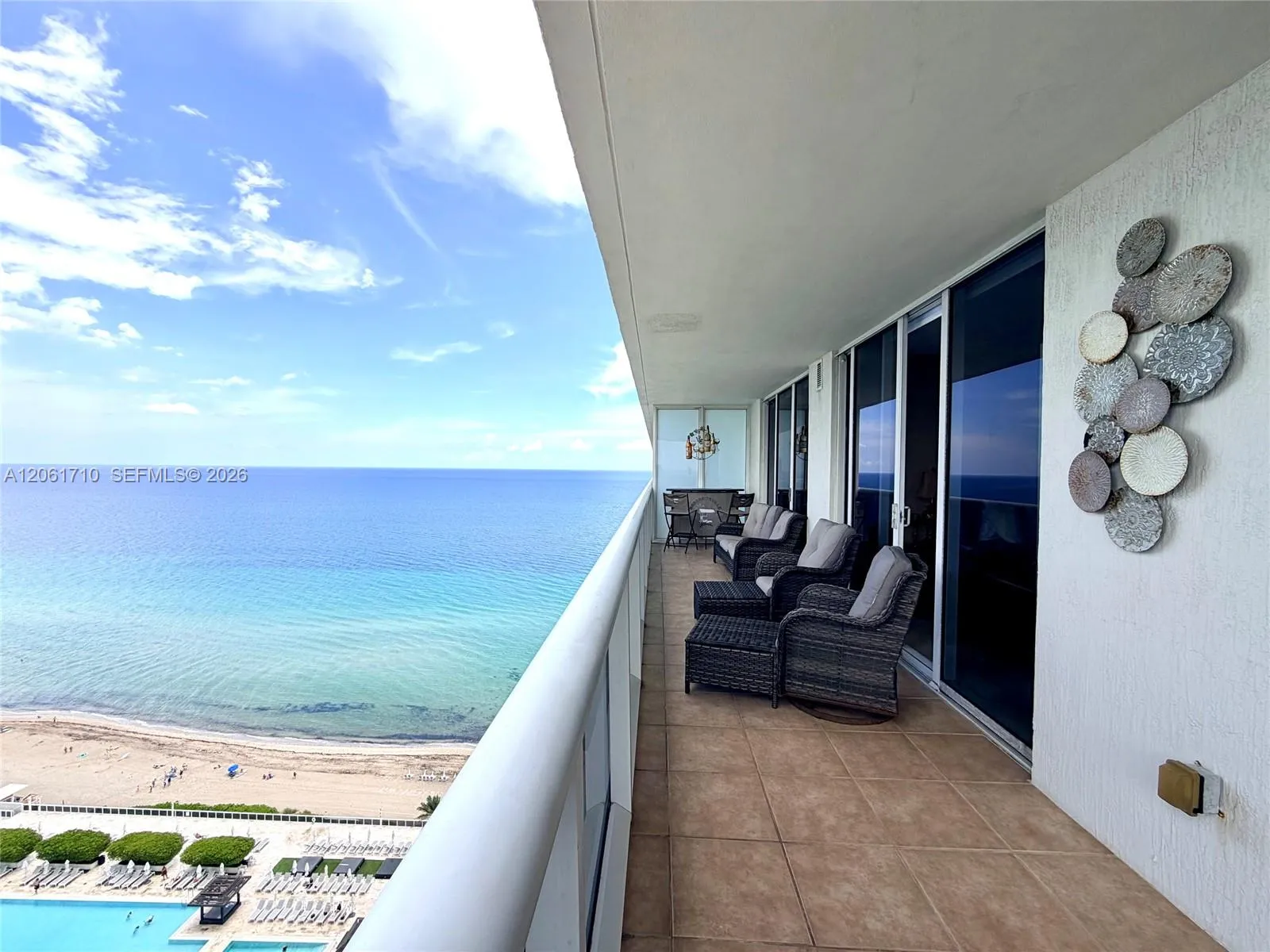 Foto de propiedad en 1830 S Ocean Drive 2508, Hallandale Beach, FL 33009 Hallandale Beach con MLS# 