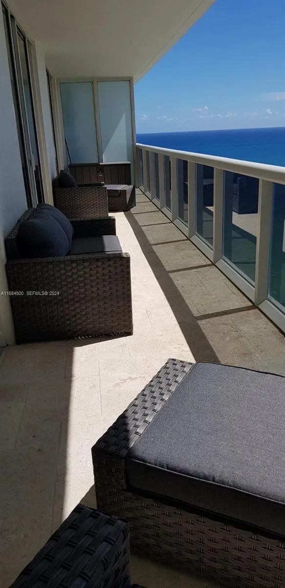 Foto de propiedad en 1830 S Ocean Drive 2604, Hallandale Beach, FL 33009 Hallandale Beach con MLS# 