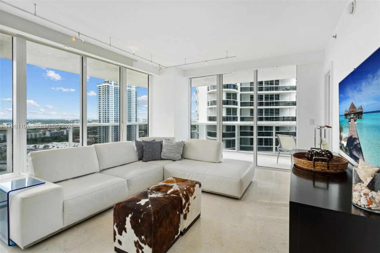 Foto de propiedad en 1830 S Ocean Drive 3008, Hallandale Beach, FL 33009 Hallandale Beach con MLS# 