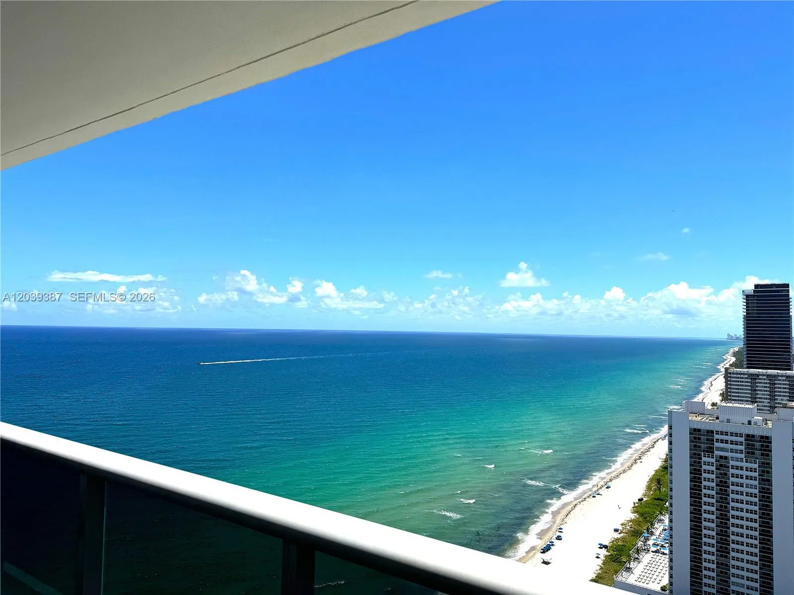 En Renta 1830 S Ocean Drive 3303, Hallandale Beach, FL 33009, Hallandale Beach, FL 33009