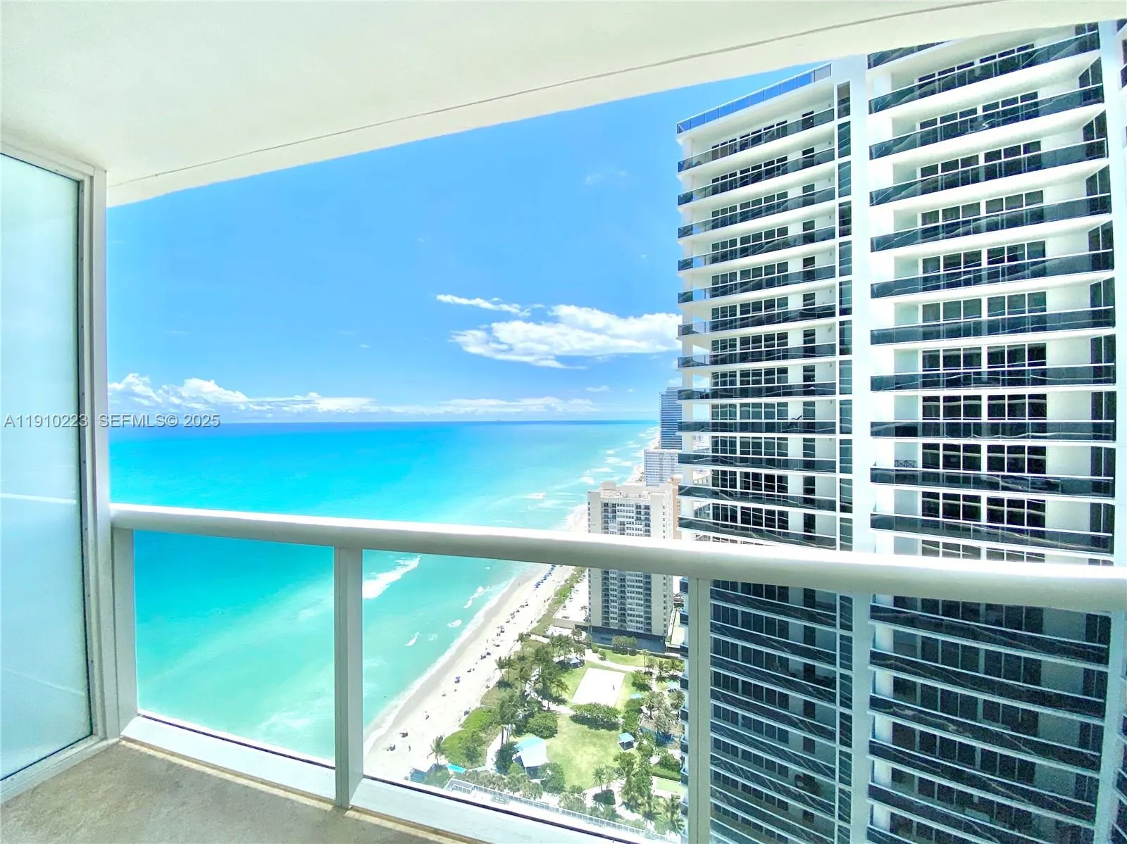 Foto de propiedad en 1830 S Ocean Drive 3605, Hallandale Beach, FL 33009 Hallandale Beach con MLS# 