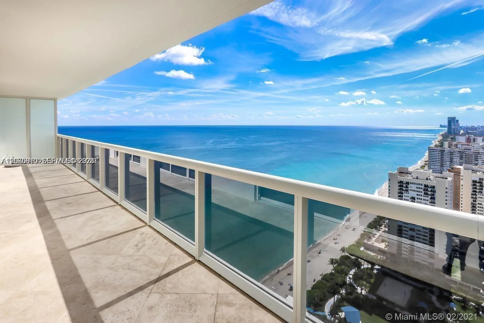 Foto de propiedad en 1830 S Ocean Drive 3704, Hallandale Beach, FL 33009 Hallandale Beach con MLS# 