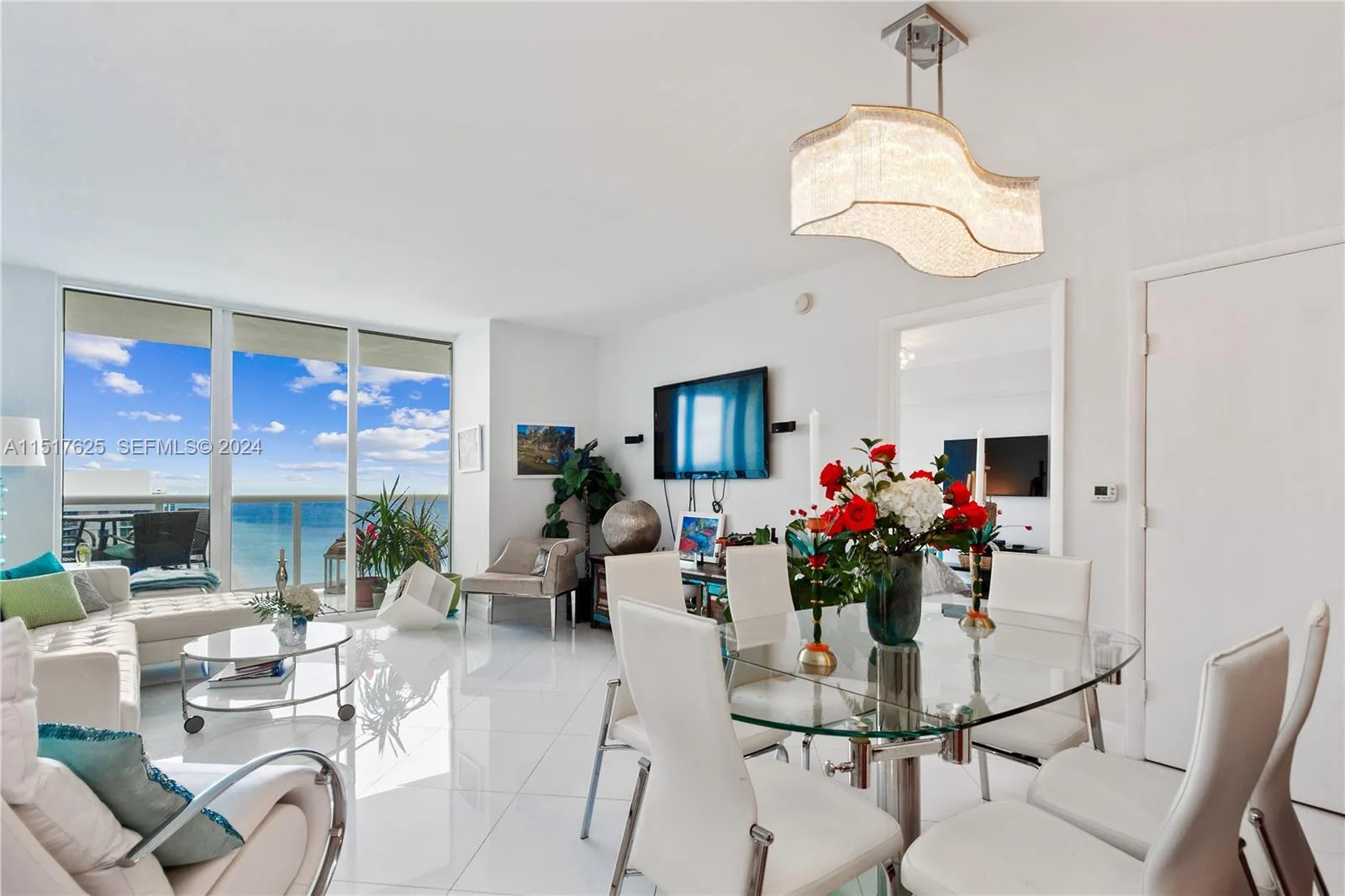 Foto de propiedad en 1830 S Ocean Drive UP5010, Hallandale Beach, FL 33009 Hallandale Beach con MLS# 