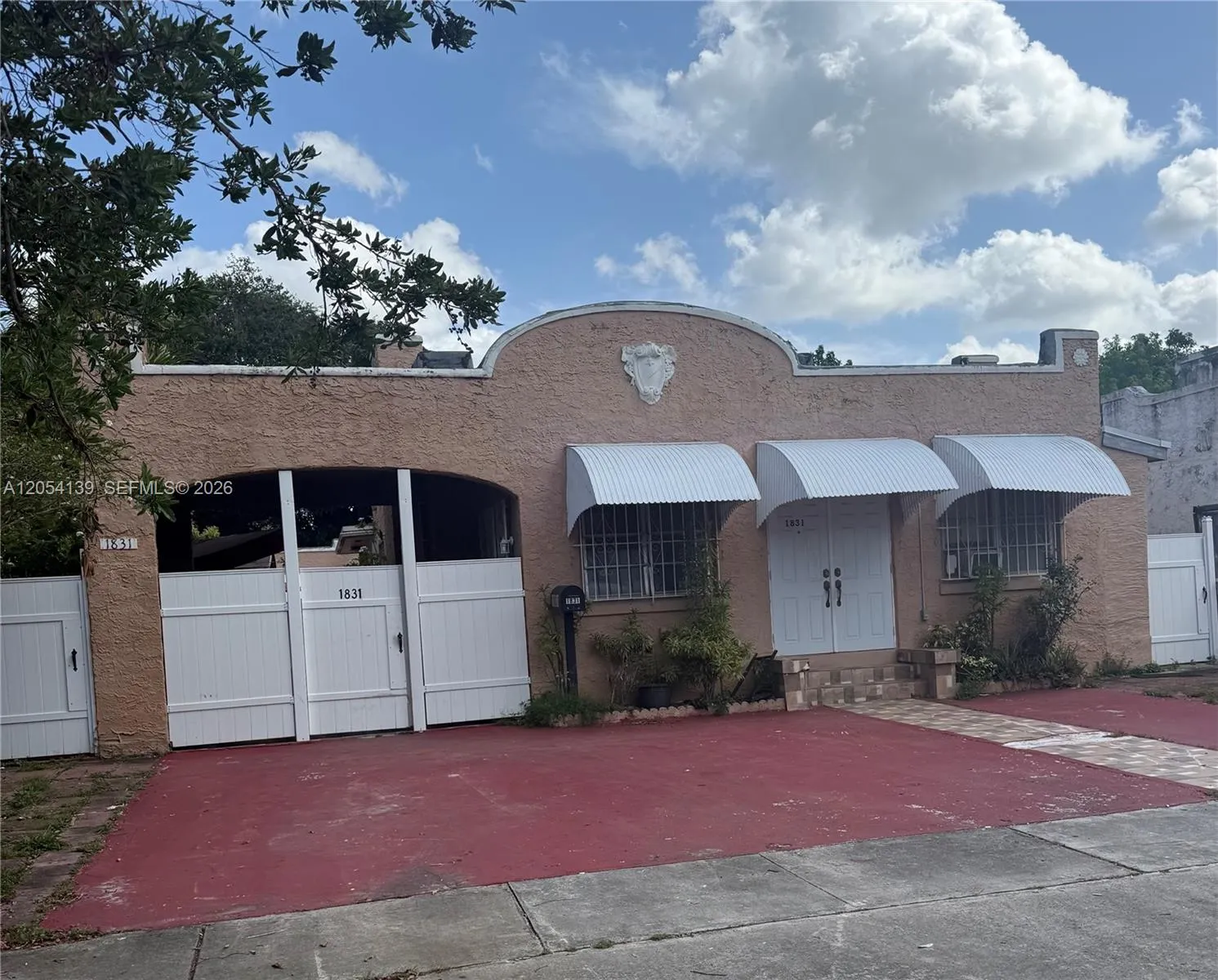 Foto de propiedad en 1831 SW 10th Street, Miami, FL 33135 Miami con MLS# 