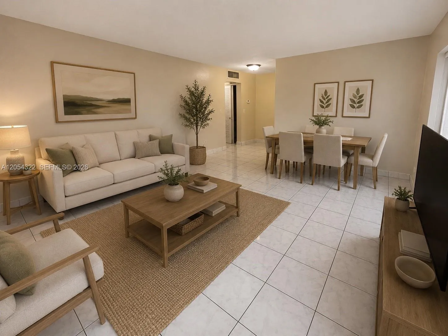 Foto de propiedad en 1832 Madison Street 102, Hollywood, FL 33020 Hollywood con MLS# 