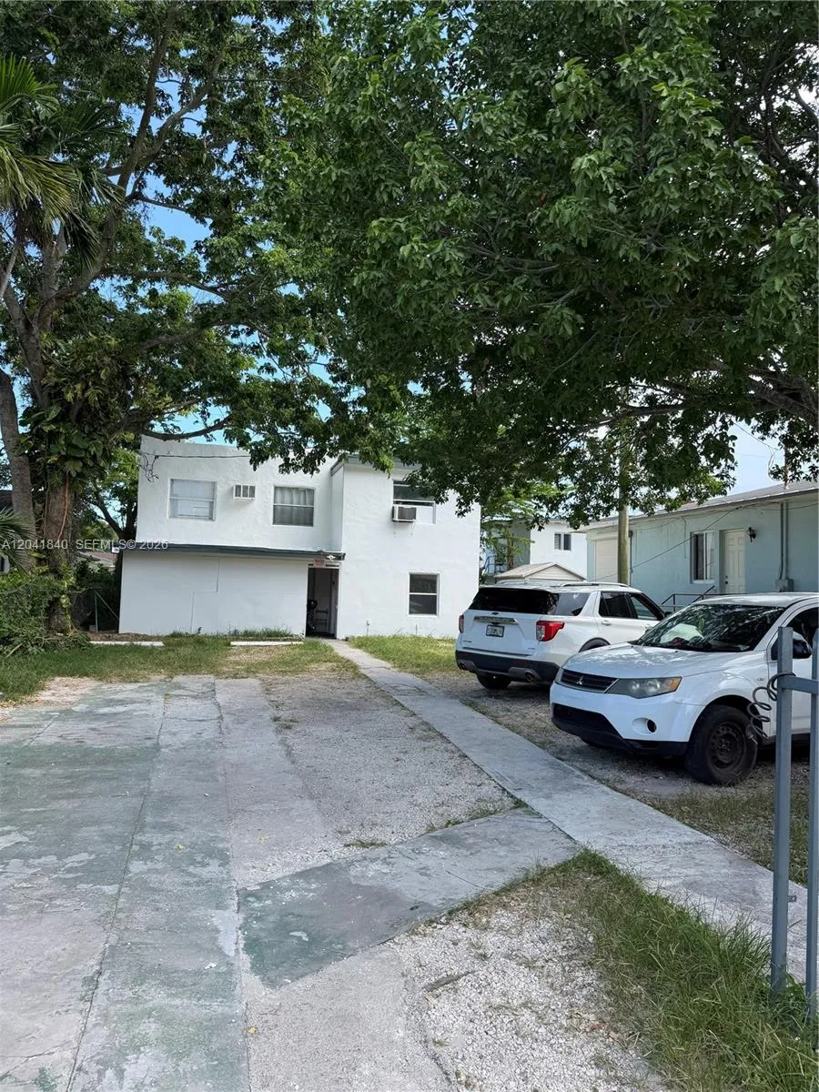 En Renta 1832 NW 46th Street l, Miami, FL 33142, Miami, FL 33142
