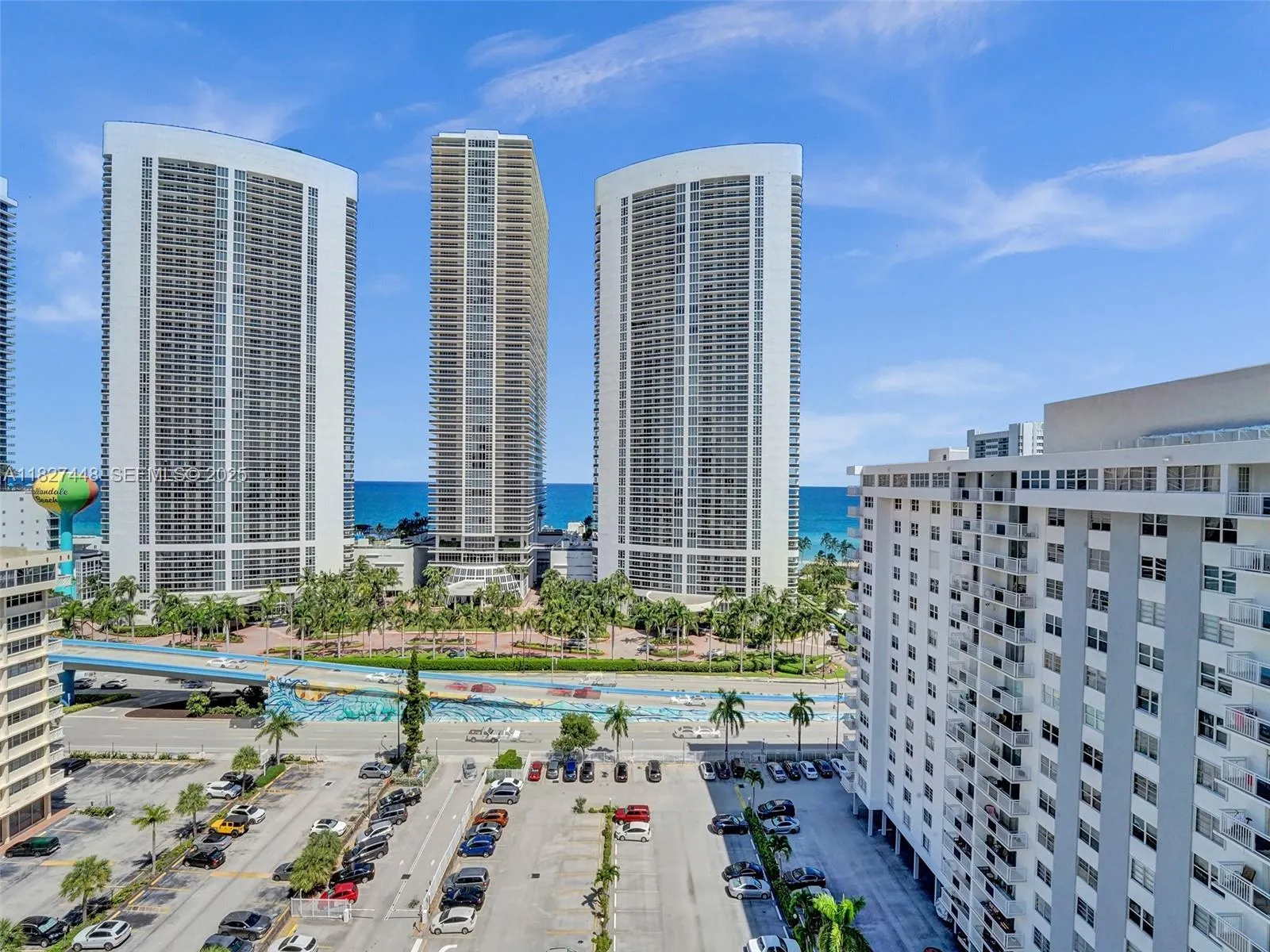 Foto de propiedad en 1833 S Ocean Drive 1702, Hallandale Beach, FL 33009 Hallandale Beach con MLS# 