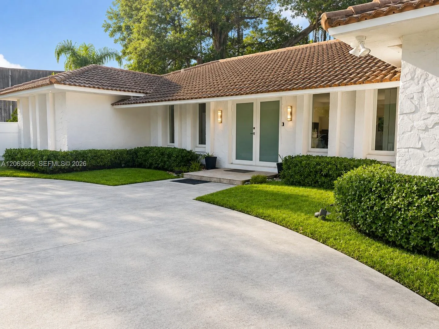 En Venta 1835 NE 212th Terrace, Miami, FL 33179, Miami, FL 33179