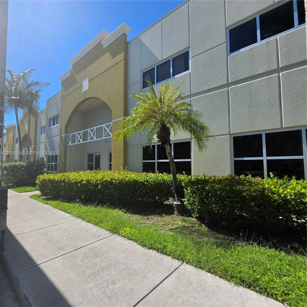Foto de propiedad en 1835 NW 112th Avenue 160, Sweetwater, FL 33172 Sweetwater con MLS# 