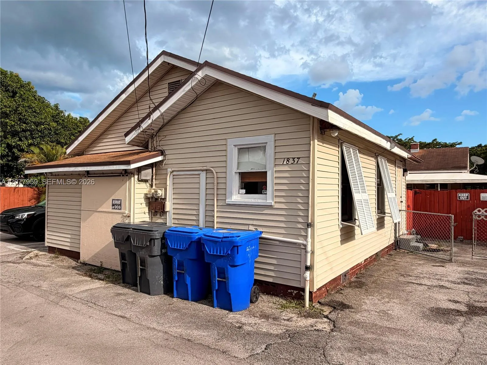 Foto de propiedad en 1837 Buchanan Street, Hollywood, FL 33020 Hollywood con MLS# 