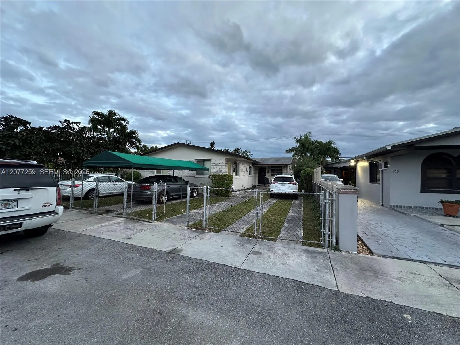 Foto de propiedad en 1838 NW 18th Street, Miami, FL 33125 Miami con MLS# 