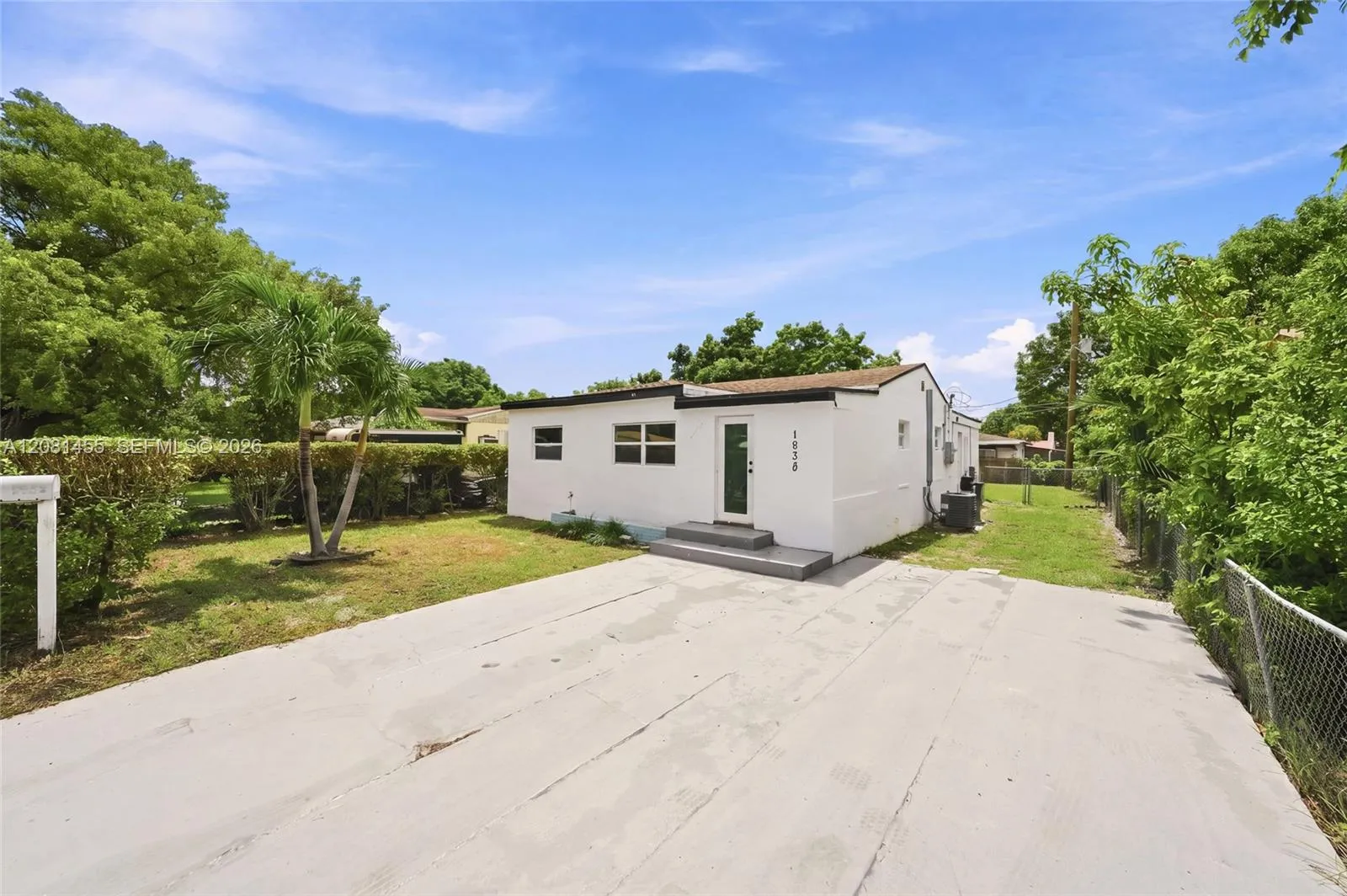 Foto de propiedad en 1838 NW 57th Street, Miami, FL 33142 Miami con MLS# 