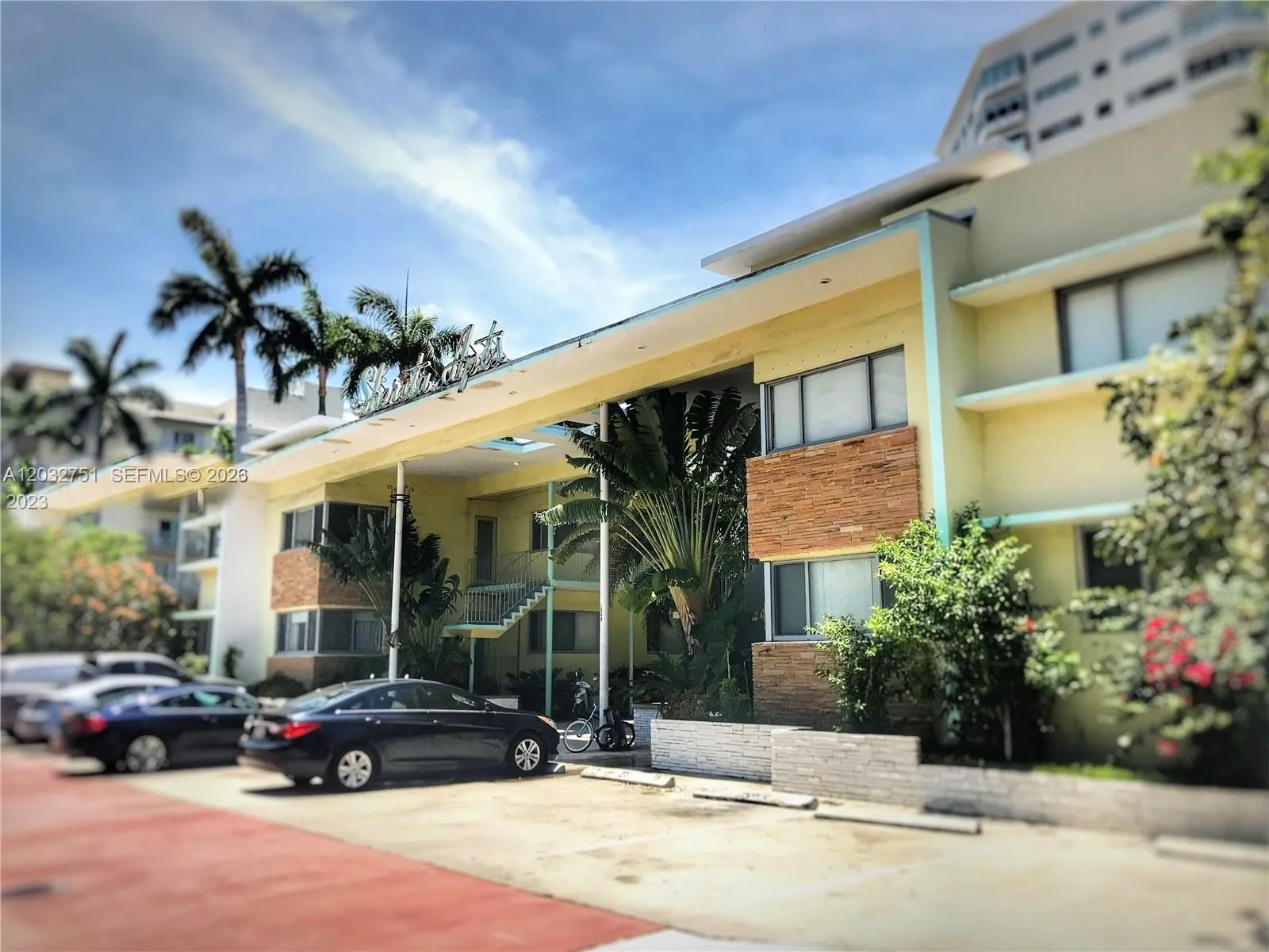 Foto de propiedad en 1840 James Avenue 10, Miami Beach, FL 33139 Miami Beach con MLS# 