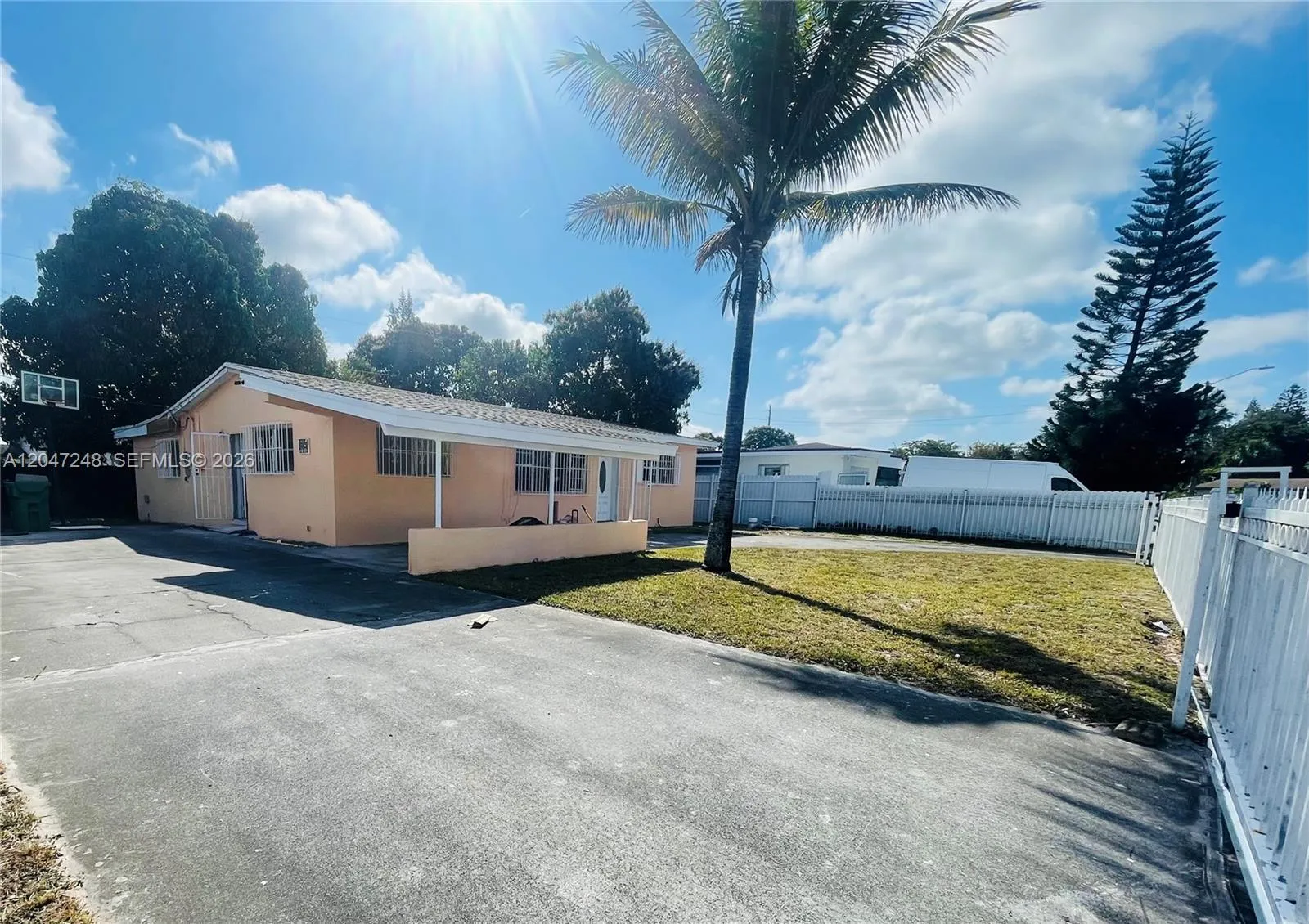 Vendido 18425 NW 42nd Place, Miami Gardens, FL 33055, Miami Gardens, FL 33055