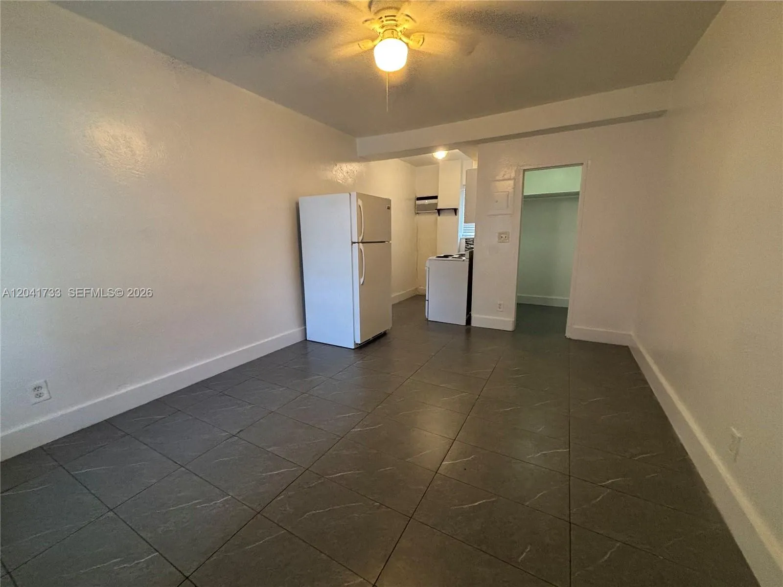 Foto de propiedad en 1843 Dewey Street 110, Hollywood, FL 33020 Hollywood con MLS# 
