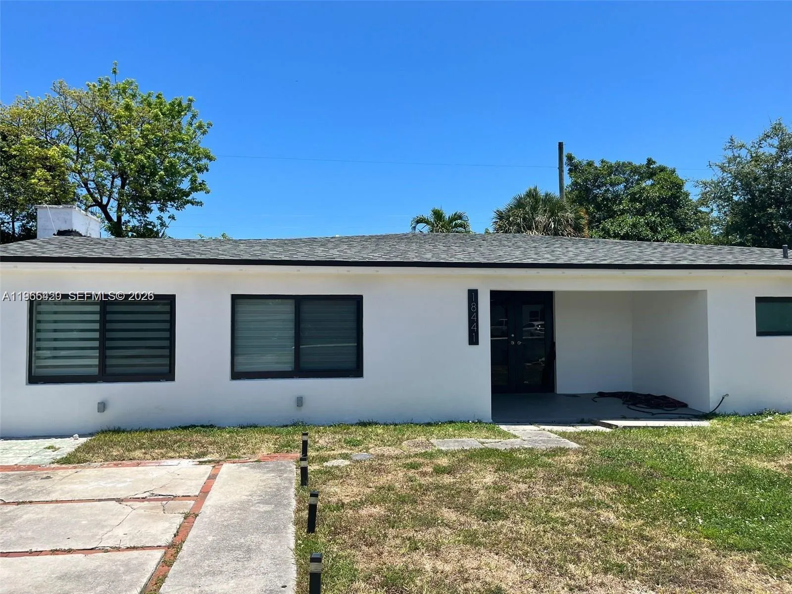 Vendido 18441 NE 21st Avenue, North Miami Beach, FL 33179, North Miami Beach, FL 33179
