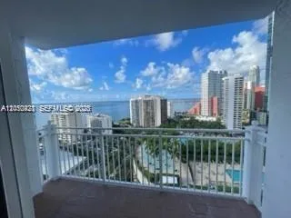 Alquilada 185 SE 14th Terrace 1904, Miami, FL 33131, Miami, FL 33131