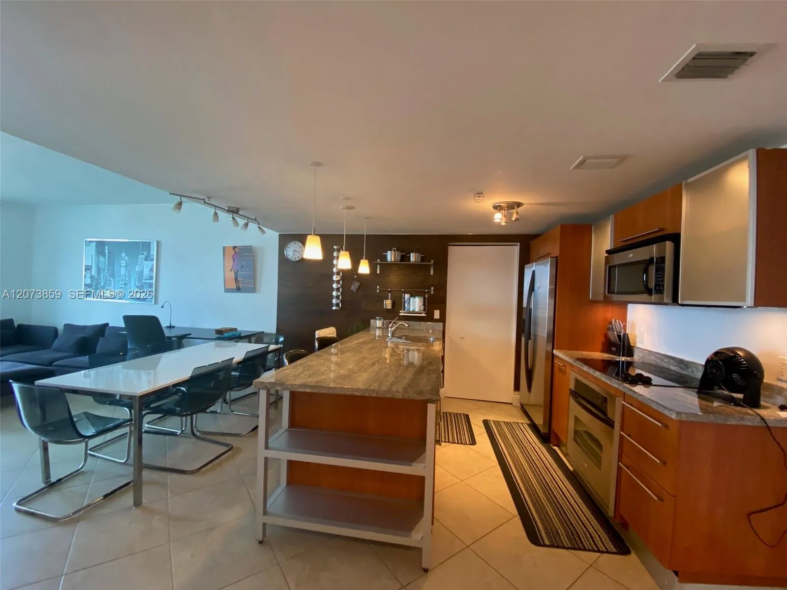 En Venta 185 SW 7th Street 1607, Miami, FL 33130, Miami, FL 33130