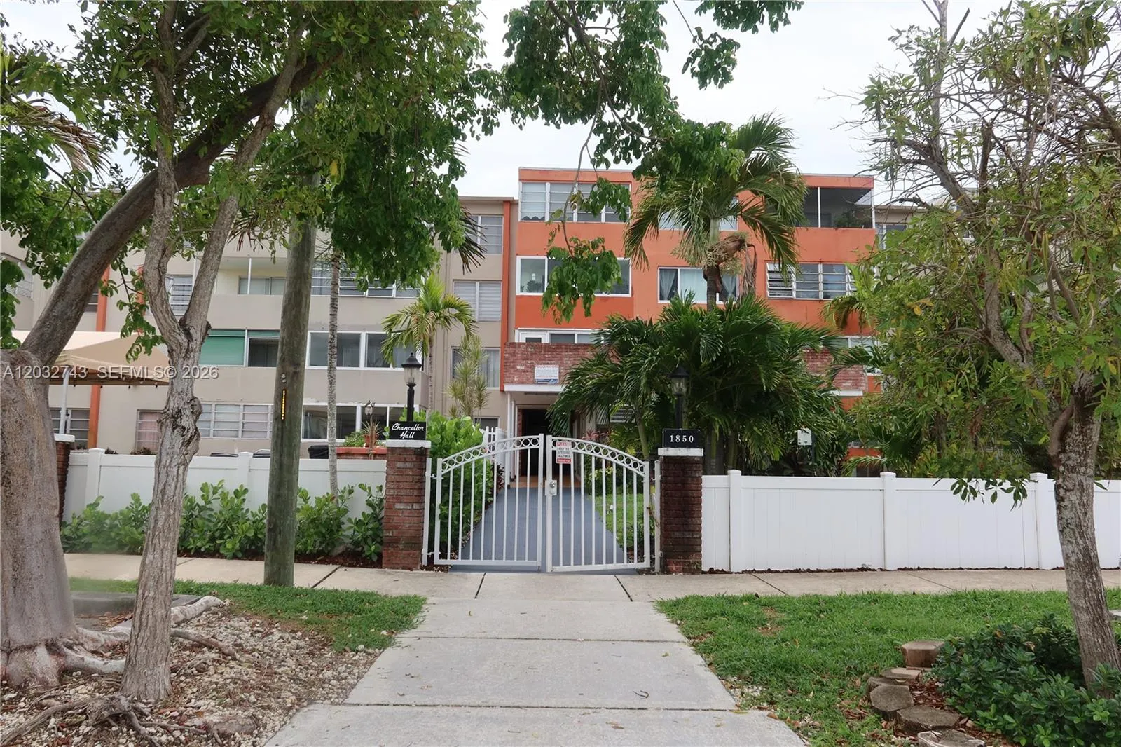 En Renta 1850 NE 169th Street 312, North Miami Beach, FL 33162, North Miami Beach, FL 33162