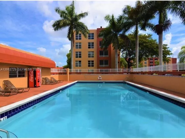 Foto de propiedad en 1850 SW 122nd Avenue 004A, Miami, FL 33175 Miami con MLS# 