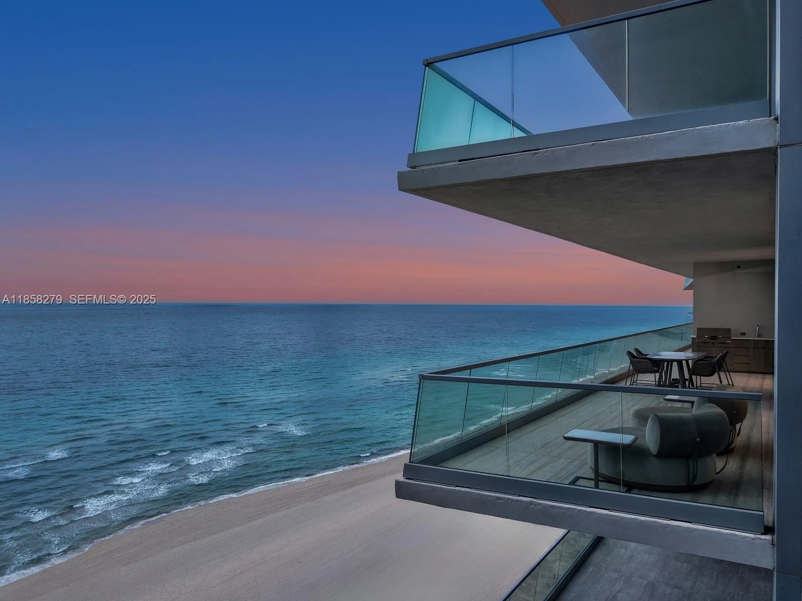 Foto de propiedad en 18501 Collins Avenue 1401/02, Sunny Isles Beach, FL 33160 Sunny Isles Beach con MLS# 