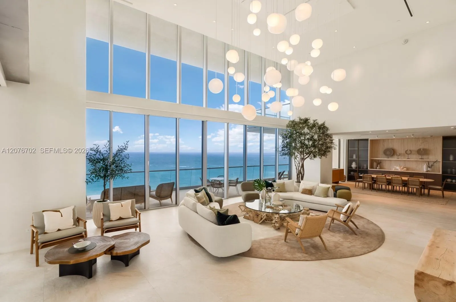 En Venta 18501 Collins Avenue 2301, Sunny Isles Beach, FL 33160, Sunny Isles Beach, FL 33160